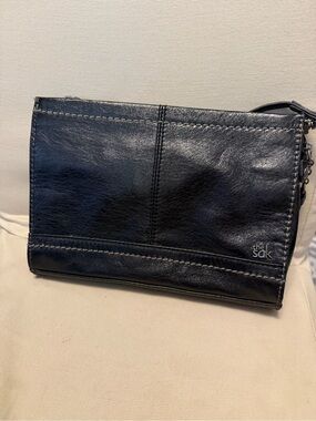 The Sak Black Leather Shoulder Bag with Contrast Stitching